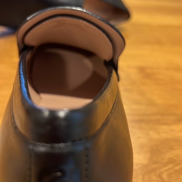 NEW COLE HAAN Black penny loafers in a size 7B perfect for dressing up or down - Picture 9 of 9